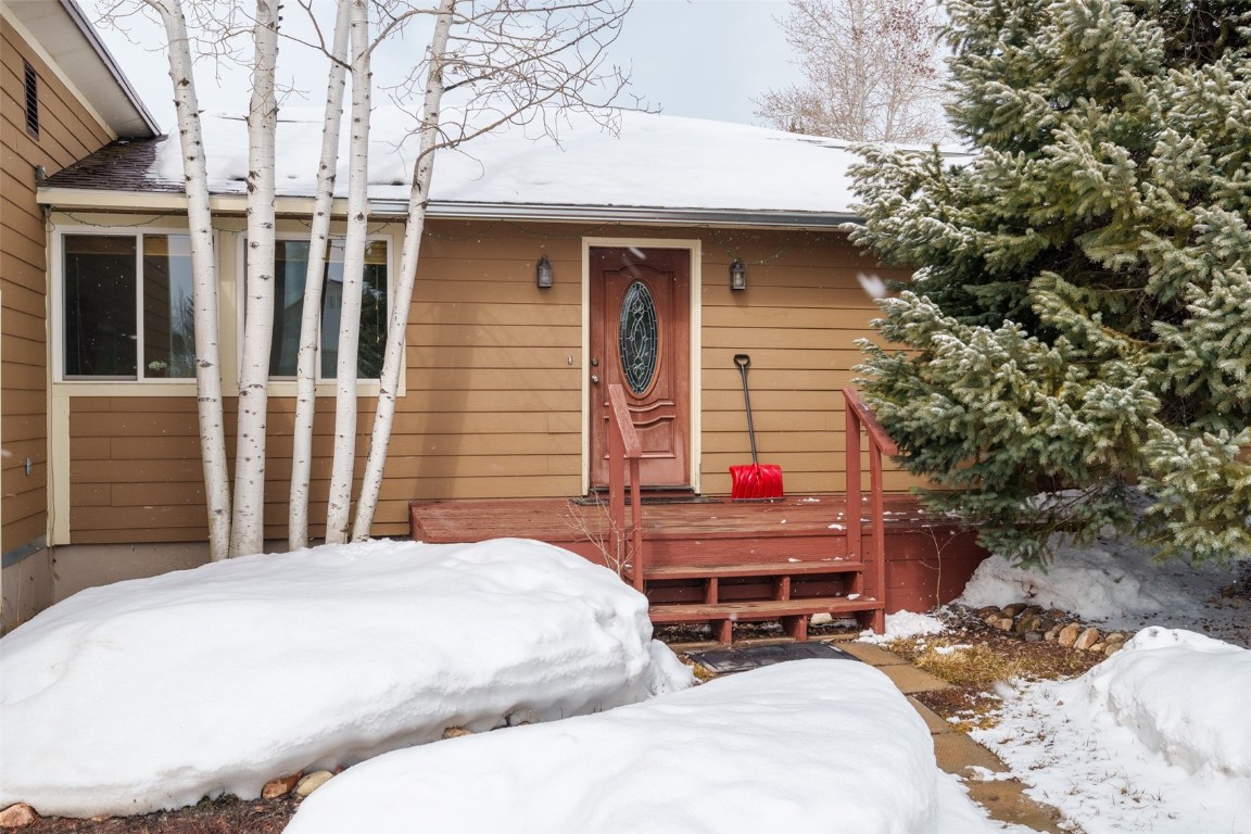 40519 Steamboat DRIVE