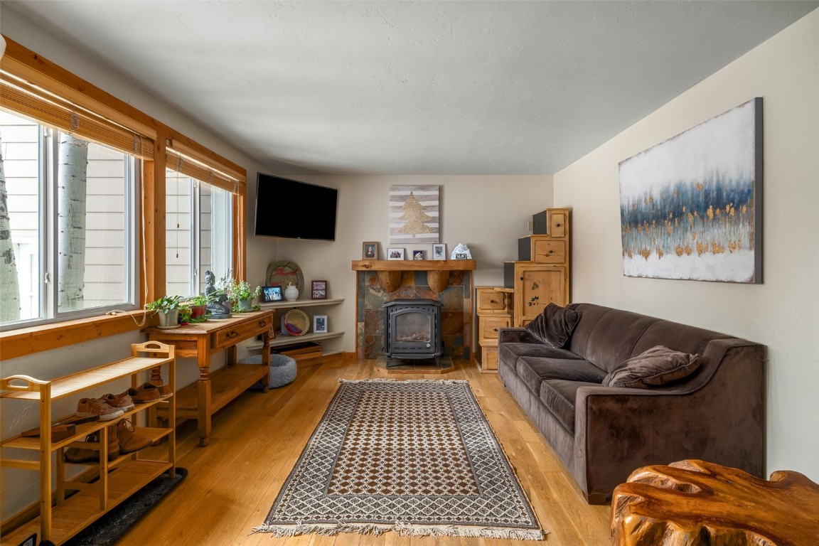 40519 Steamboat DRIVE