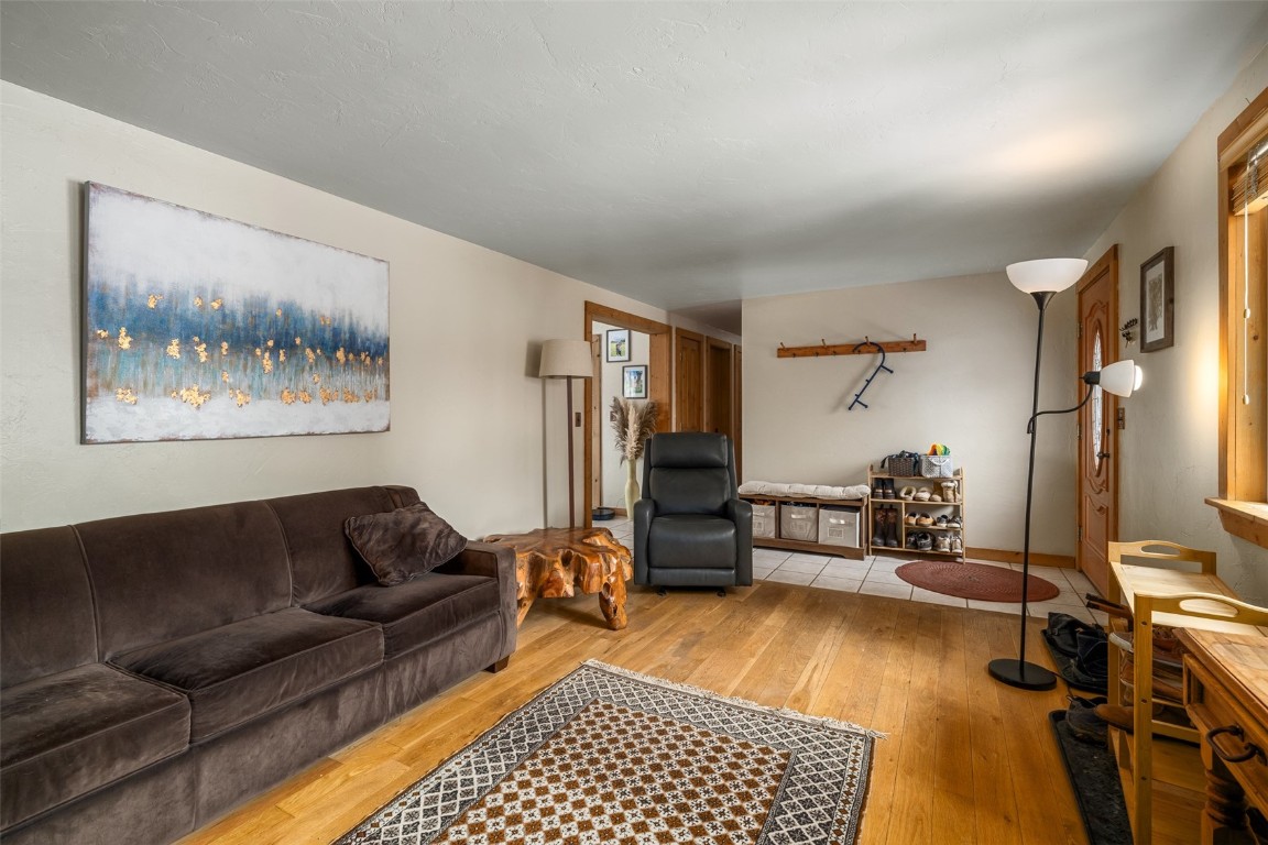 40519 Steamboat DRIVE