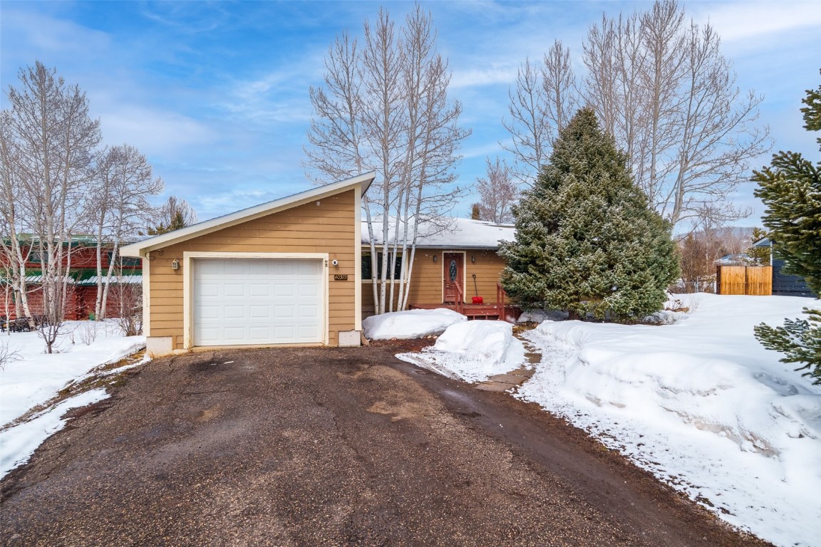 40519 Steamboat DRIVE