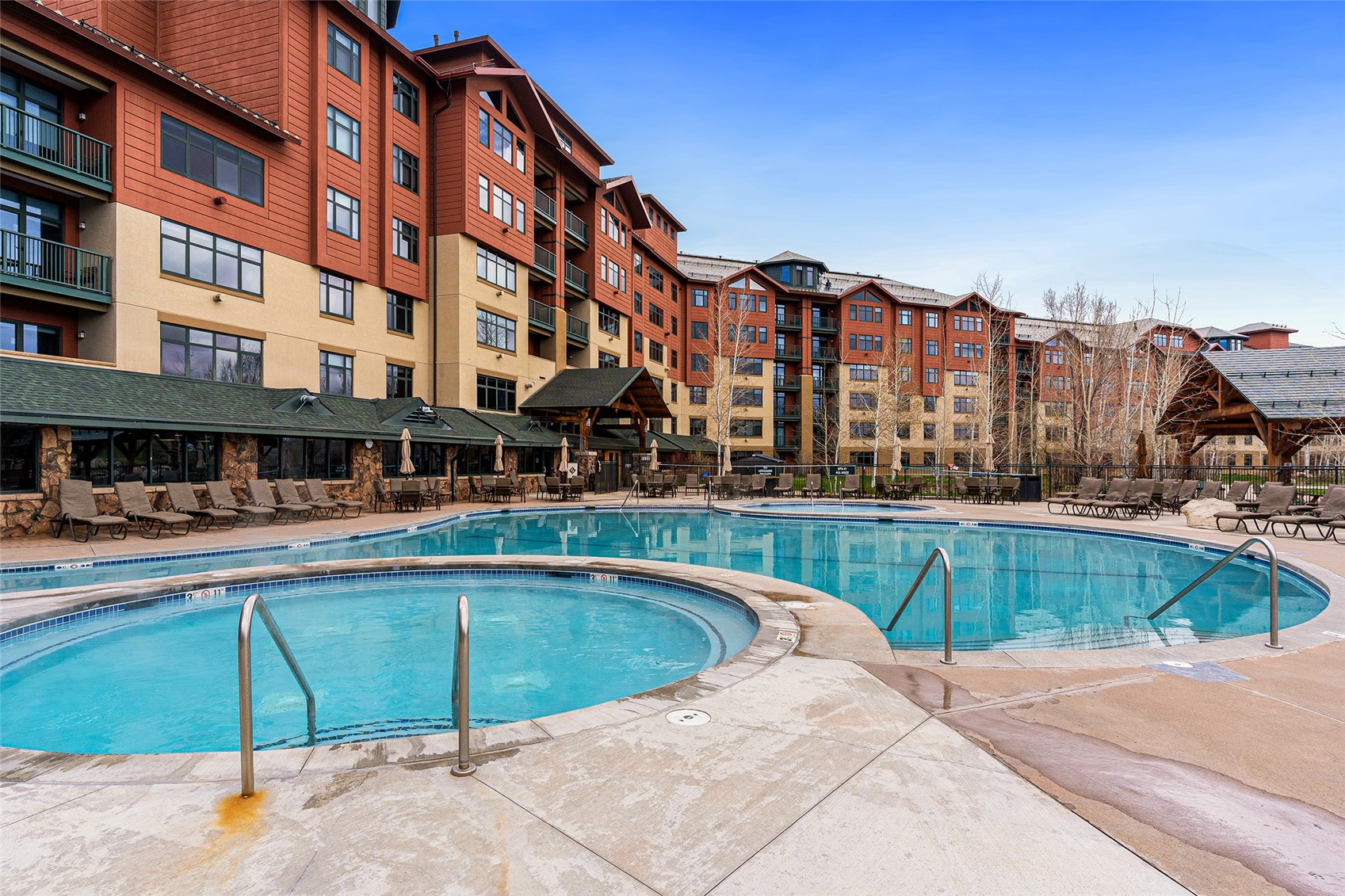 2300 Mount Werner 321