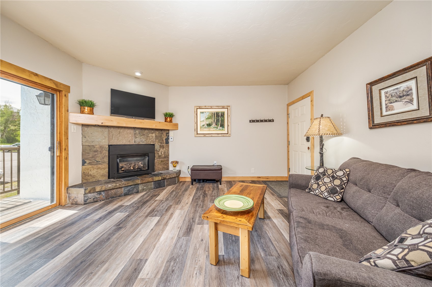 1945 Cornice ROAD 2221