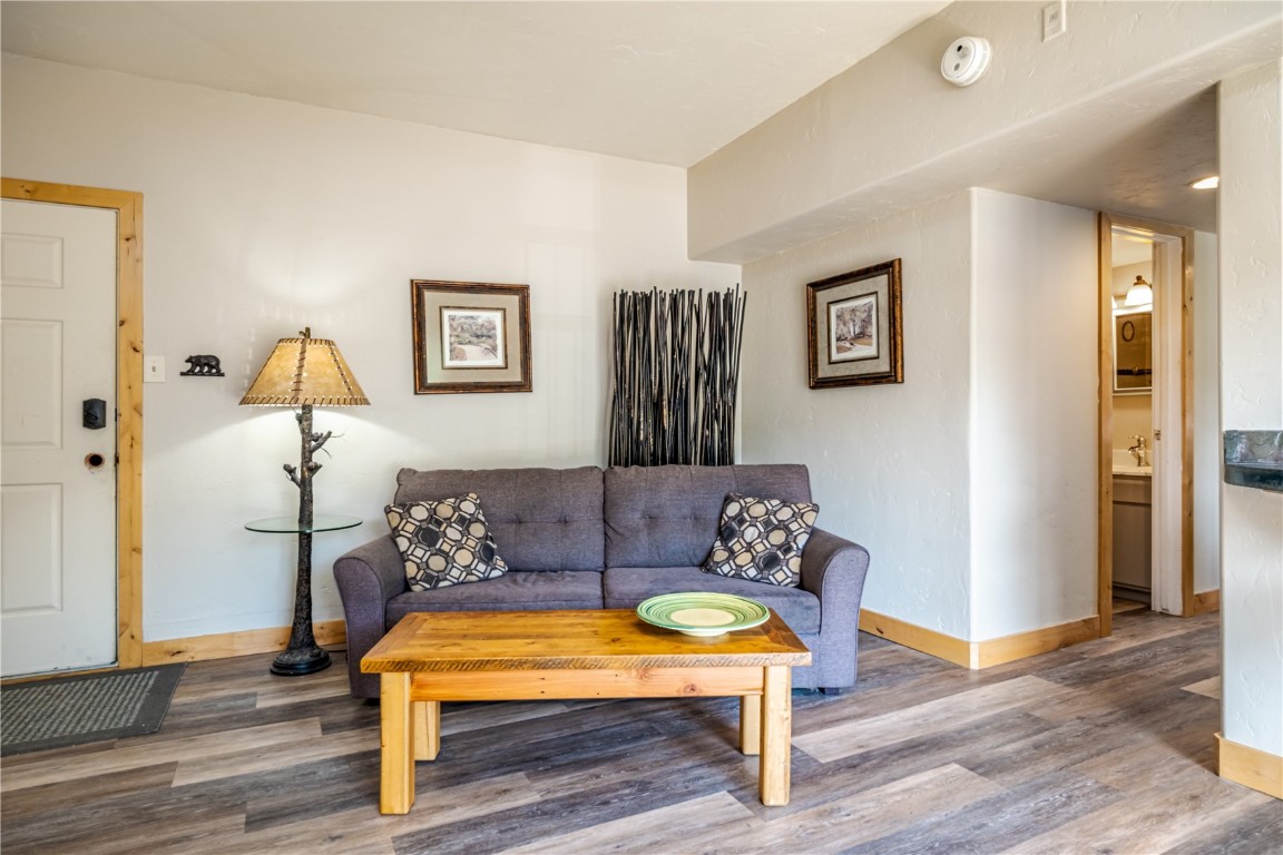 1945 Cornice ROAD 2221