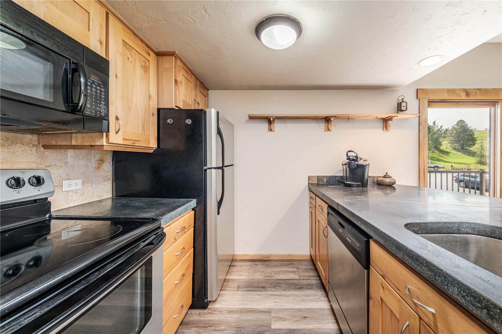 1945 Cornice ROAD 2221