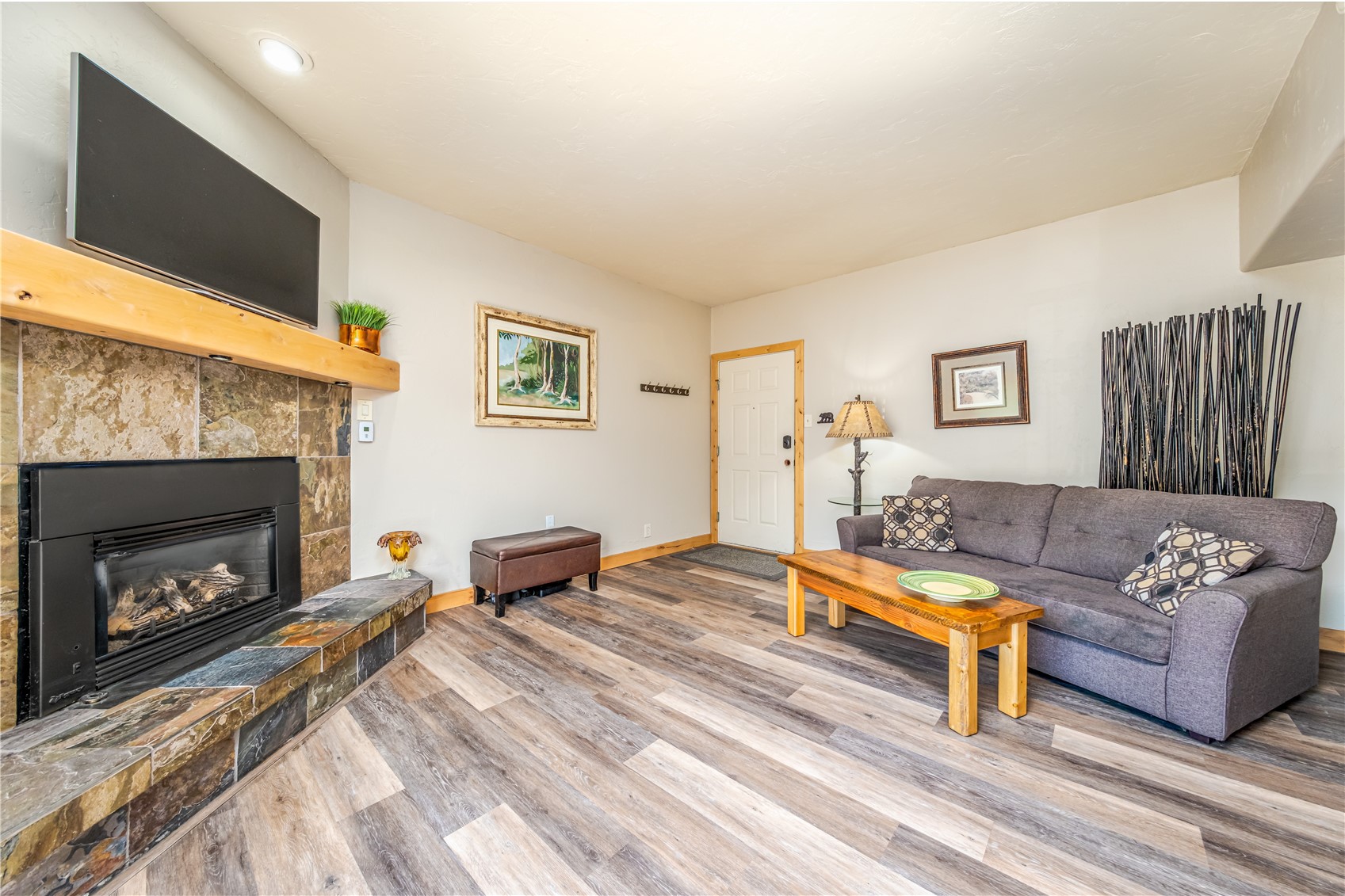 1945 Cornice ROAD 2221