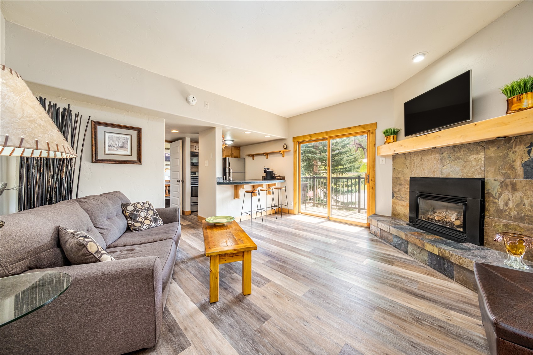 1945 Cornice ROAD 2221