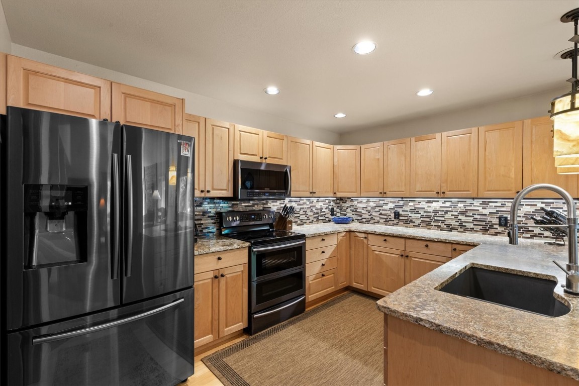 1506 Cascade DRIVE 4