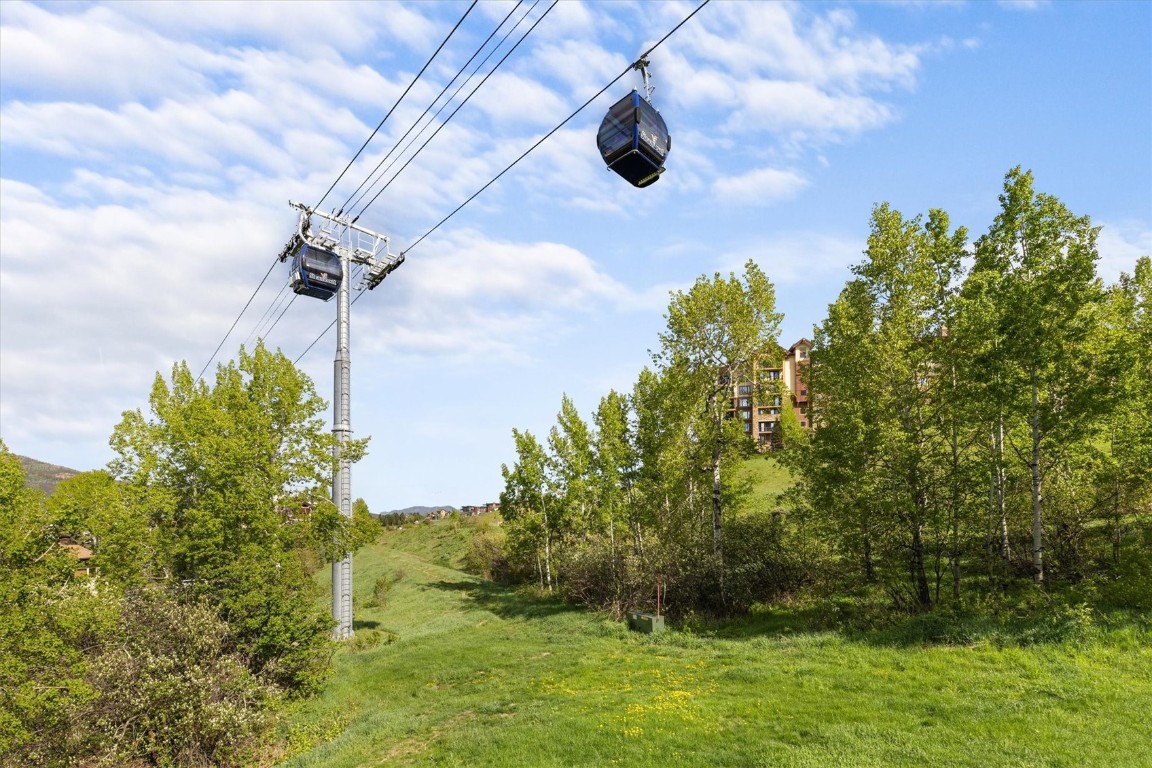 2350 Ski Trail LANE 313