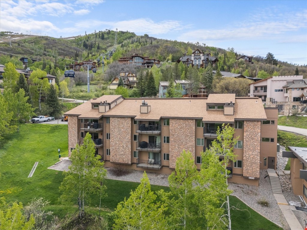 2350 Ski Trail LANE 313