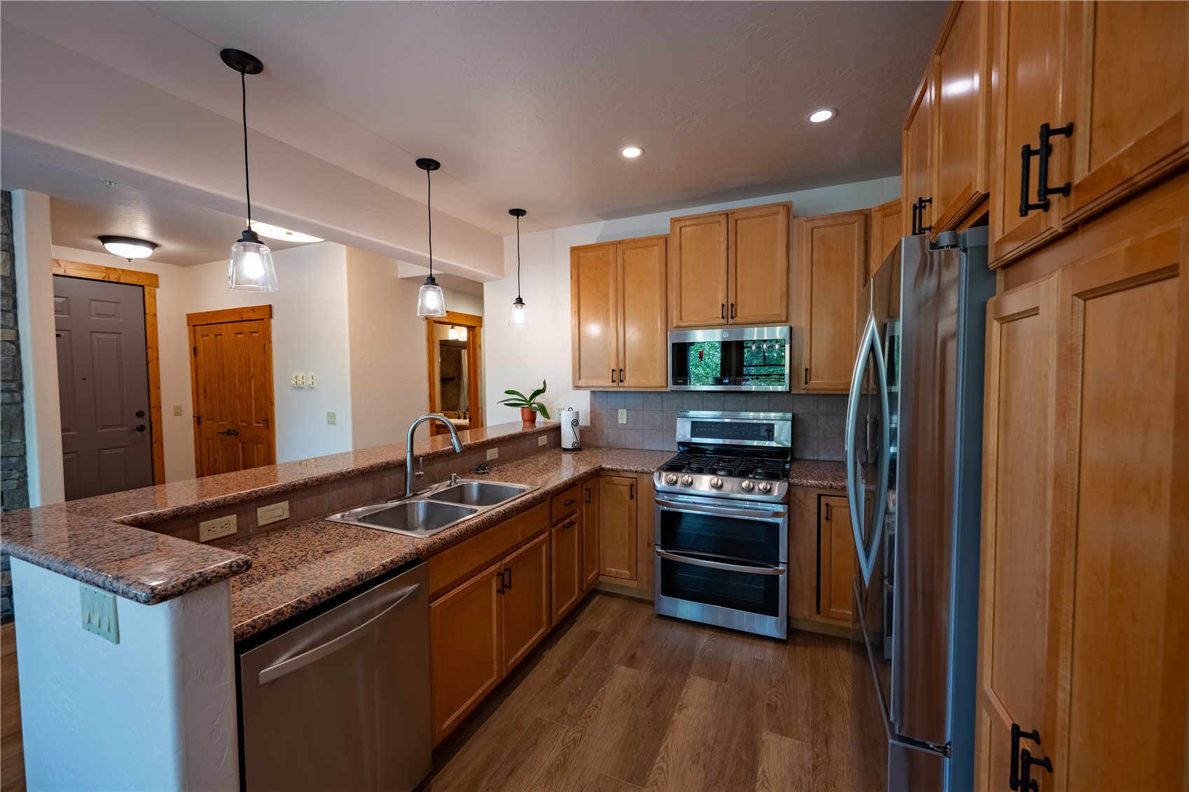 580 Anglers DRIVE 204