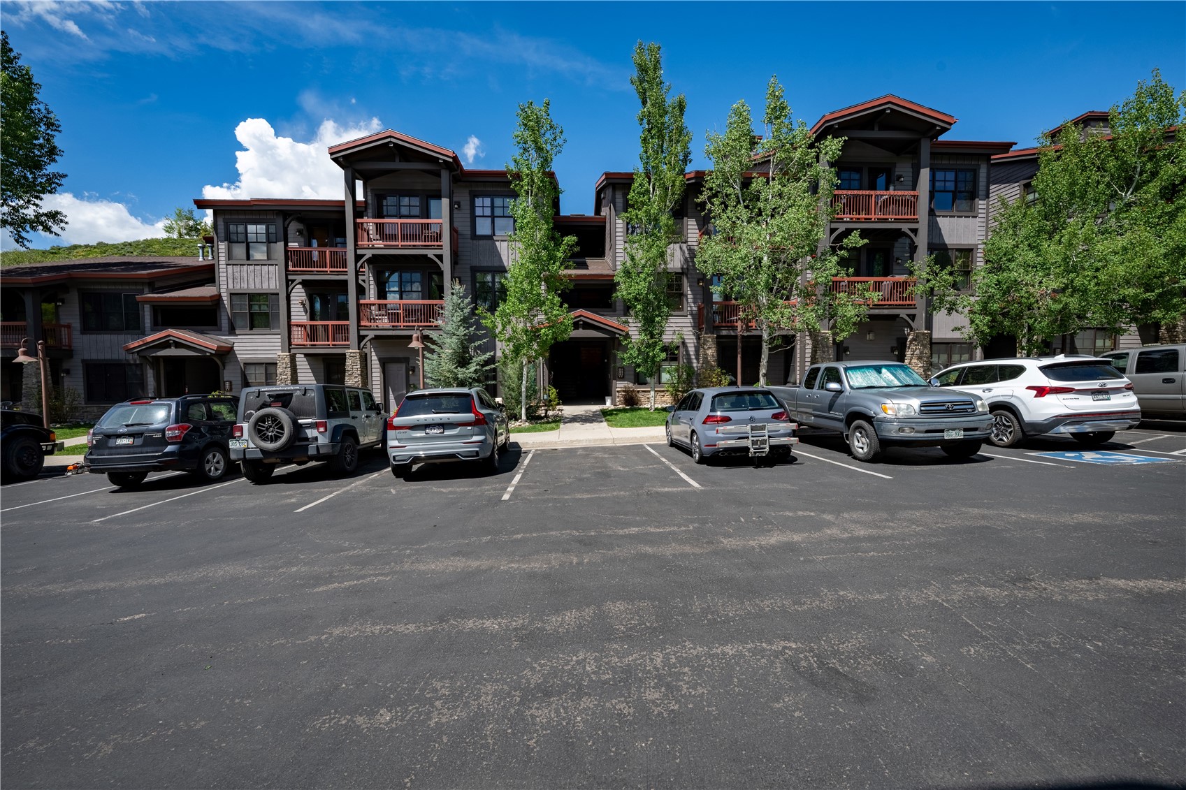 580 Anglers DRIVE 204