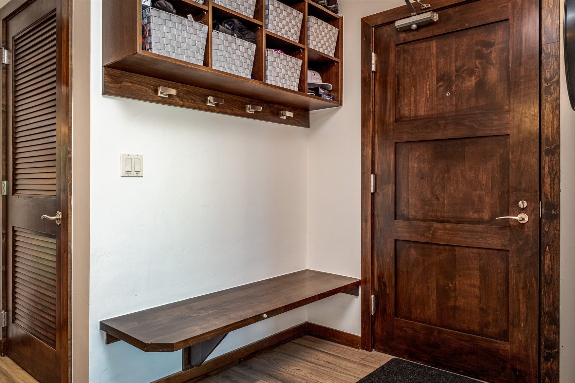 703 Lincoln AVENUE 307