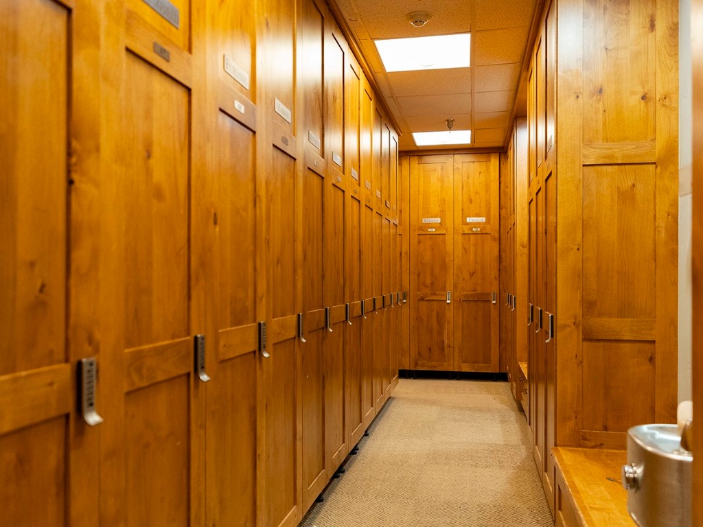 703 Lincoln AVENUE 307