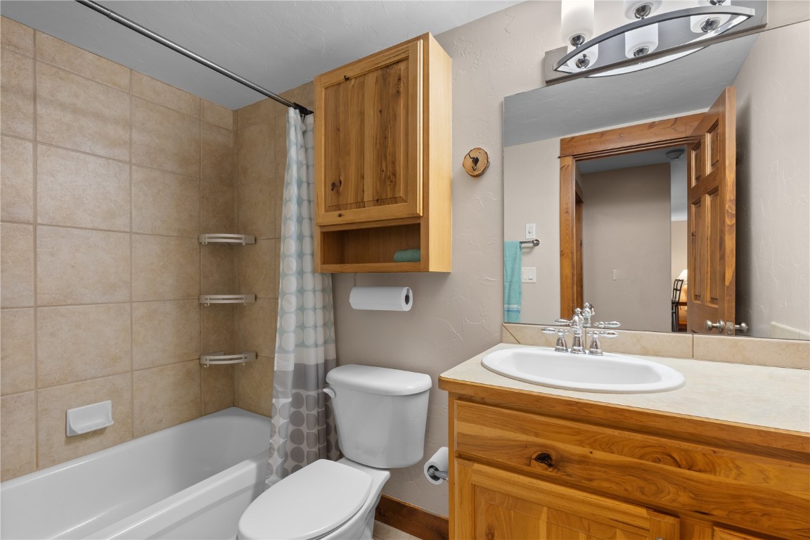 380 Ore House Plaza 202