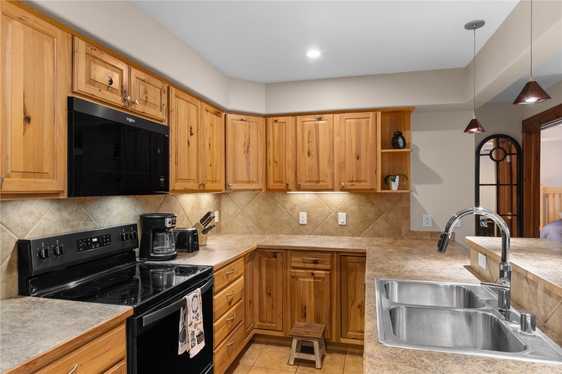 380 Ore House Plaza 202
