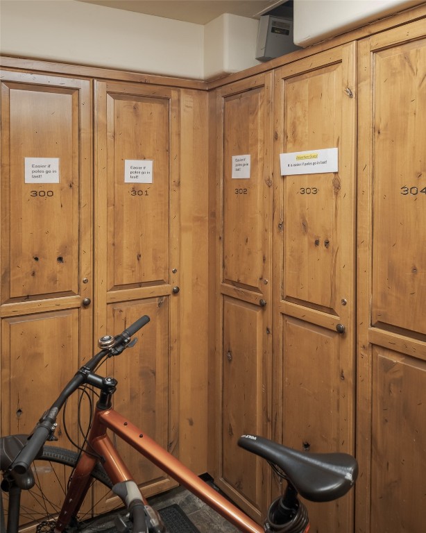 1463 Flattop CIRCLE 302