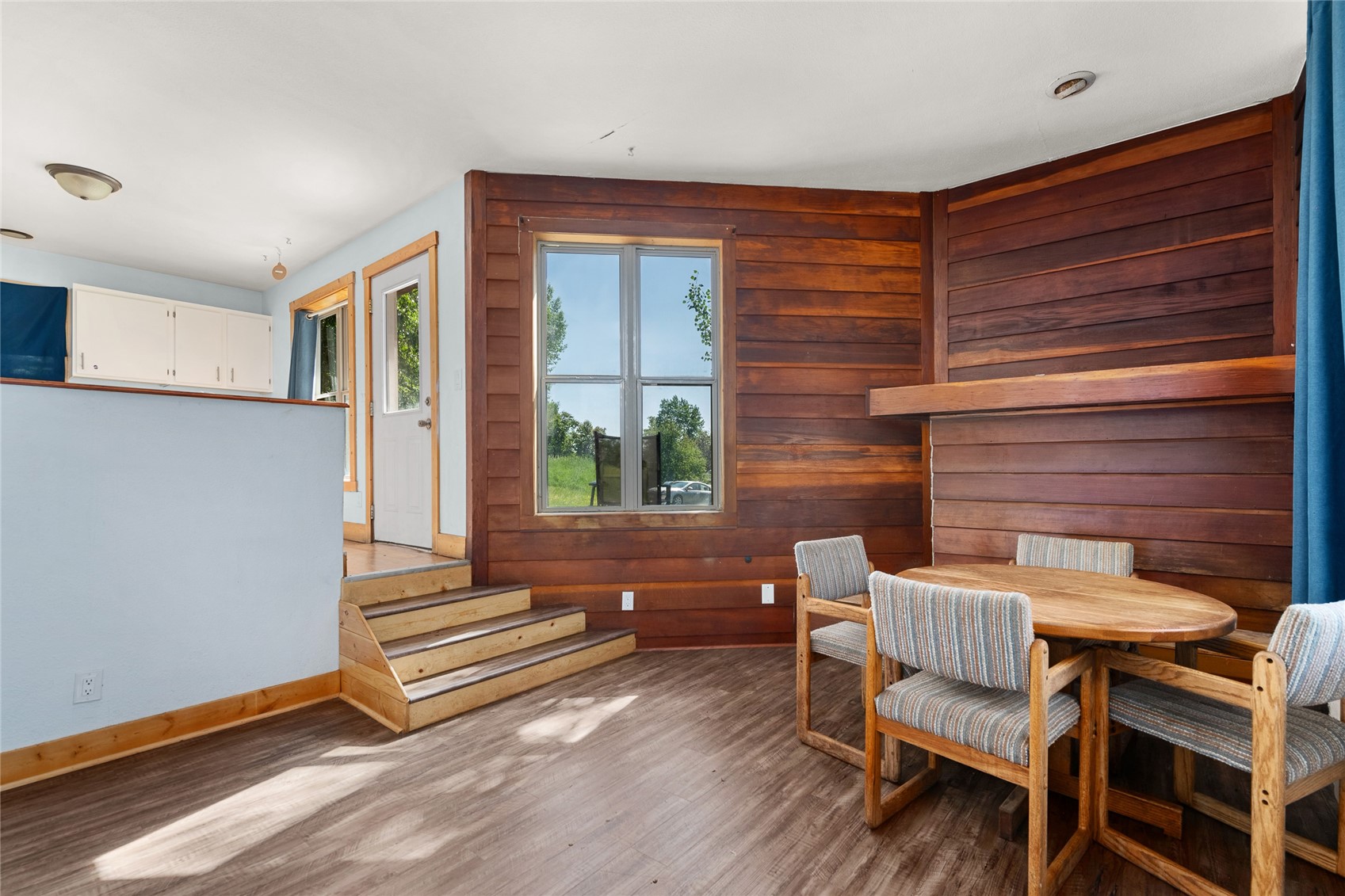 2495/2497 Val Disere CIRCLE