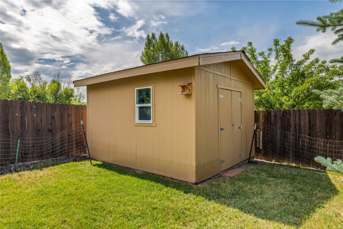 40557 Steamboat Drive