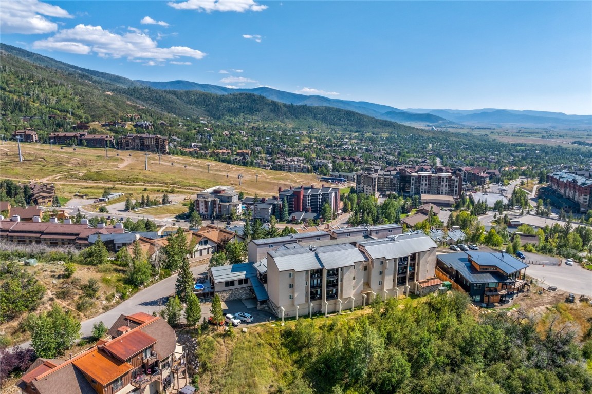 1805 River Queen LANE 303