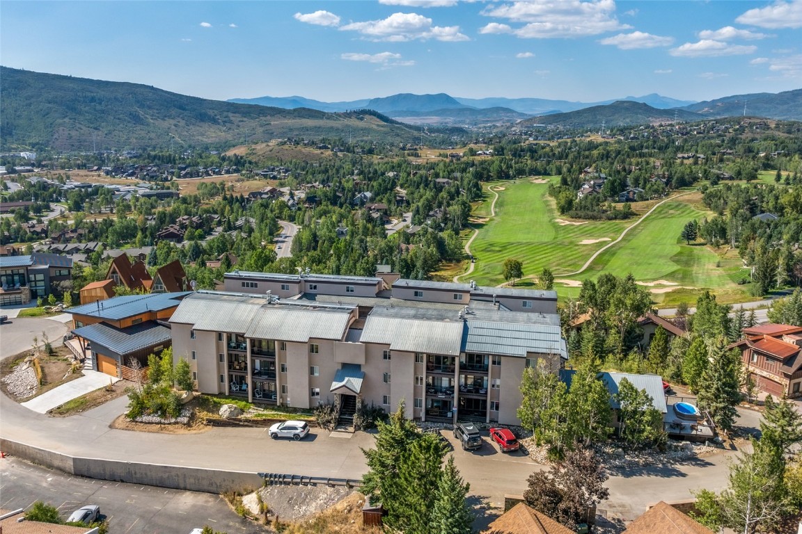 1805 River Queen LANE 303