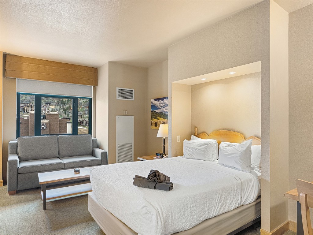 2300 Mount Werner CIRCLE 434