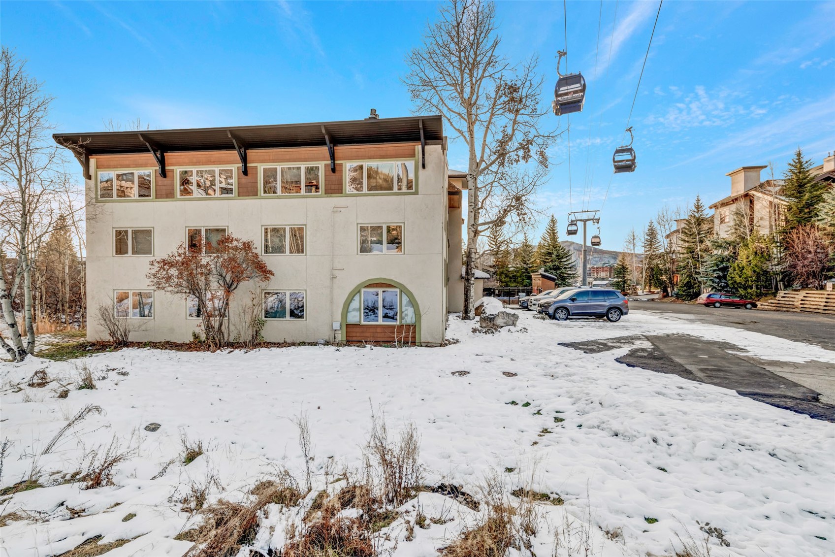 2320 Ski Trail LANE 101