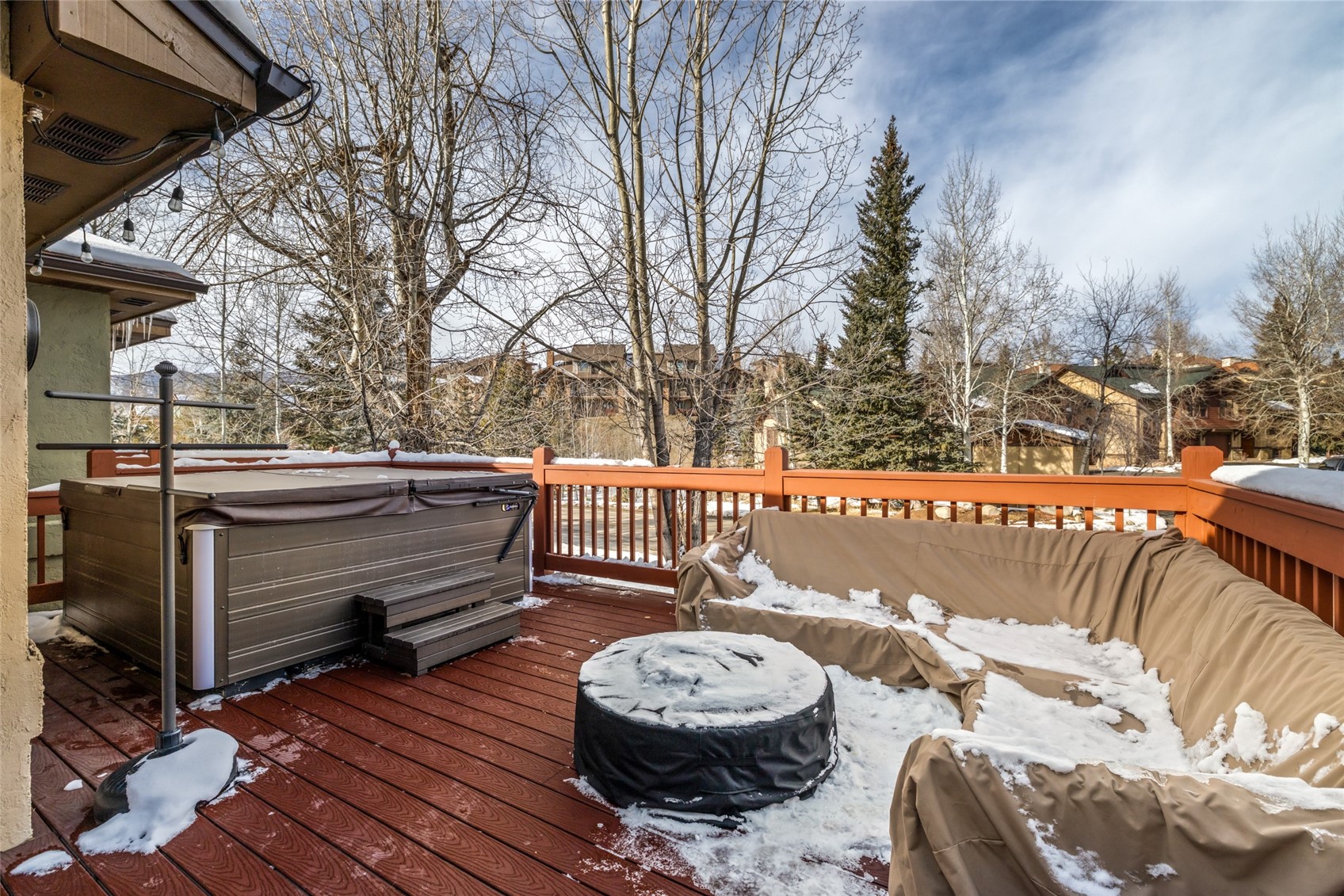 1505 Cascades DRIVE 4