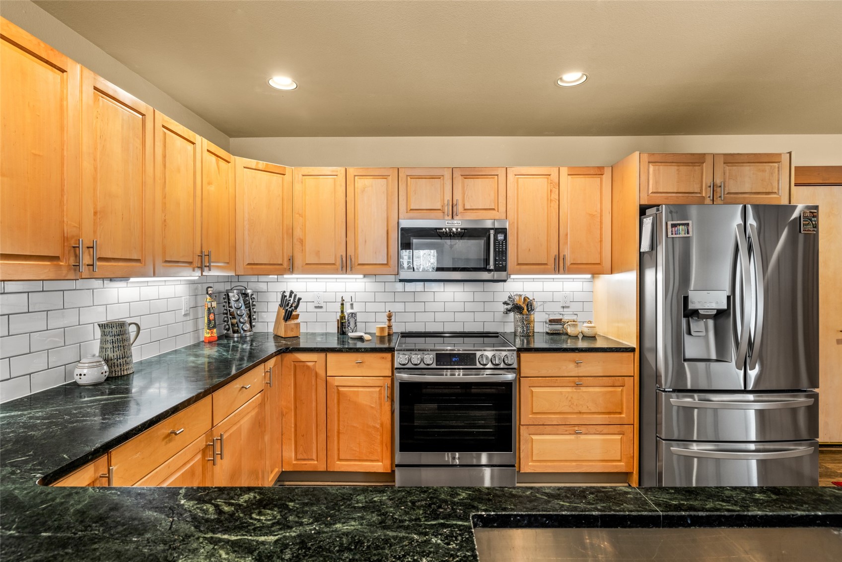 1505 Cascades DRIVE 4