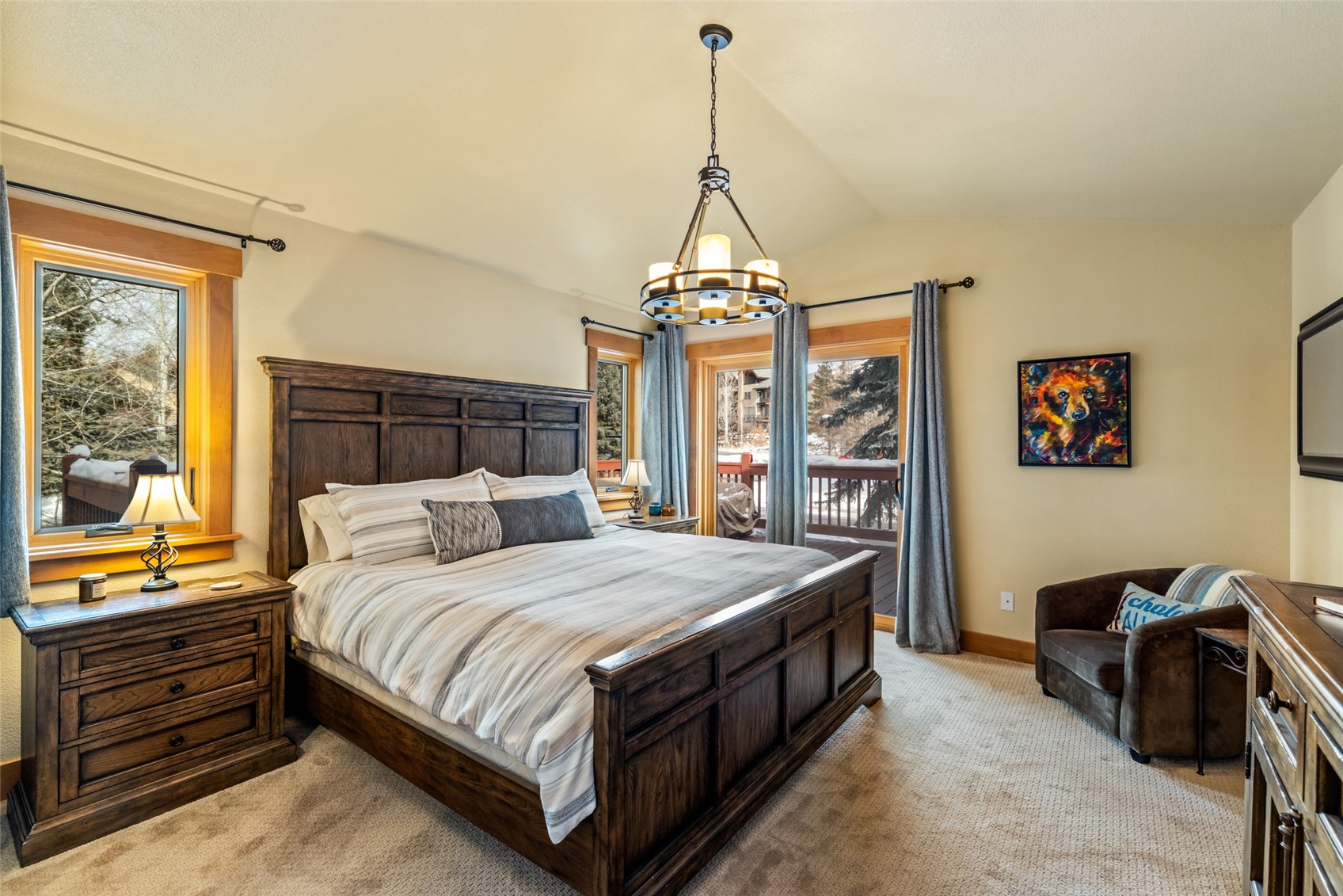 1505 Cascades DRIVE 4