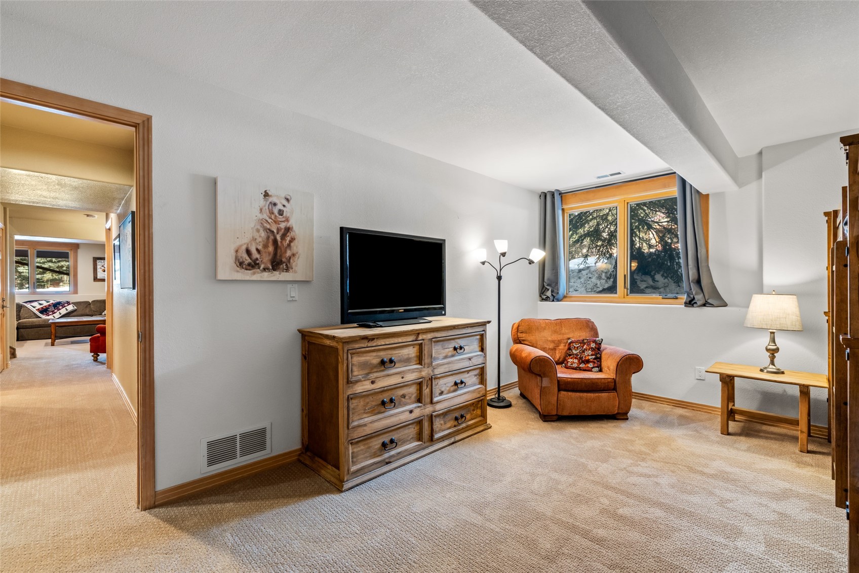 1505 Cascades DRIVE 4