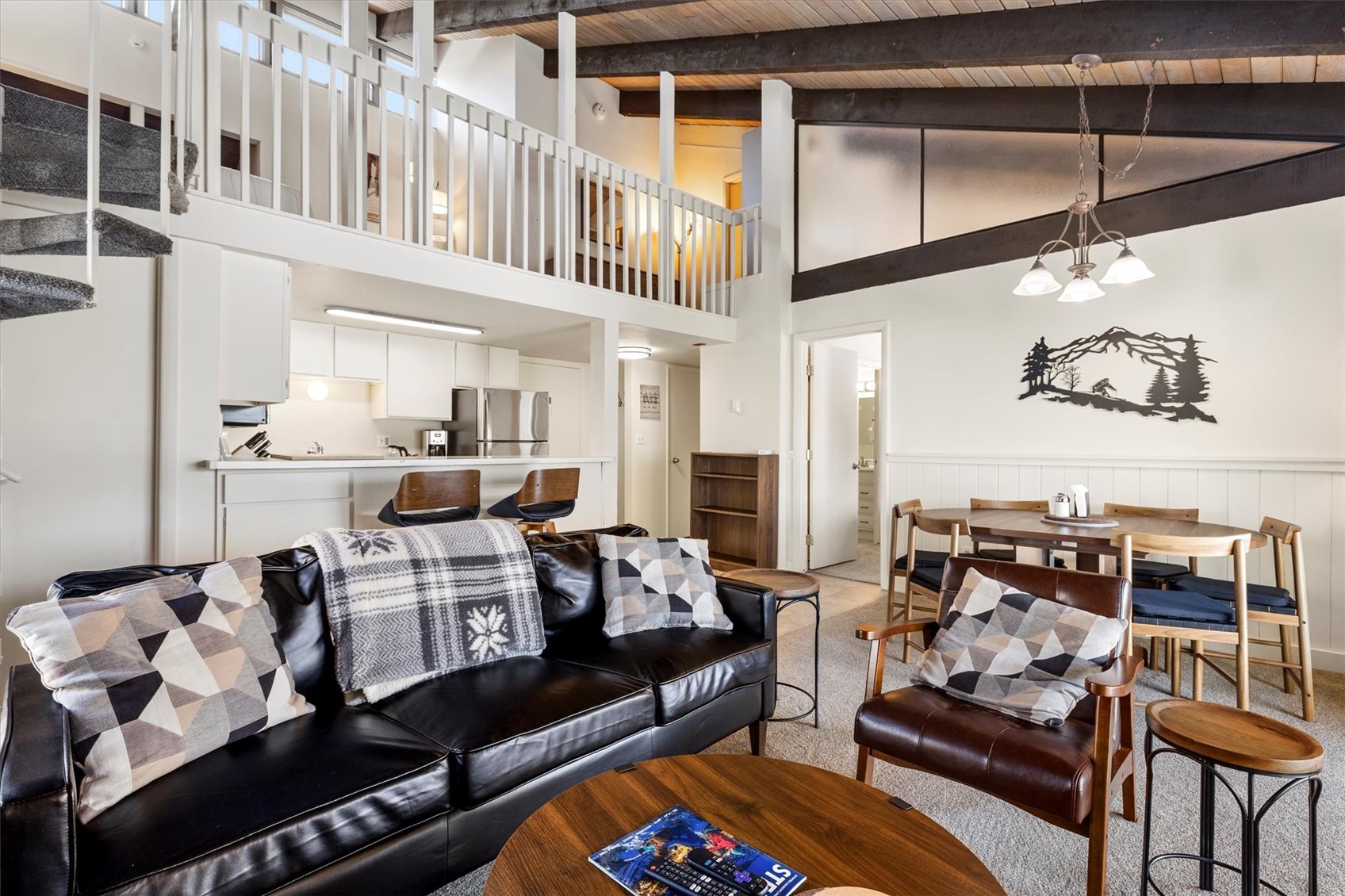 2215 Storm Meadows DRIVE 550