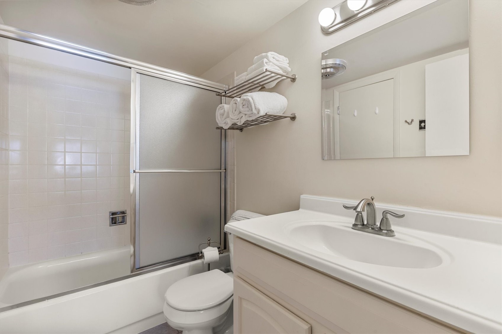 2215 Storm Meadows DRIVE 550