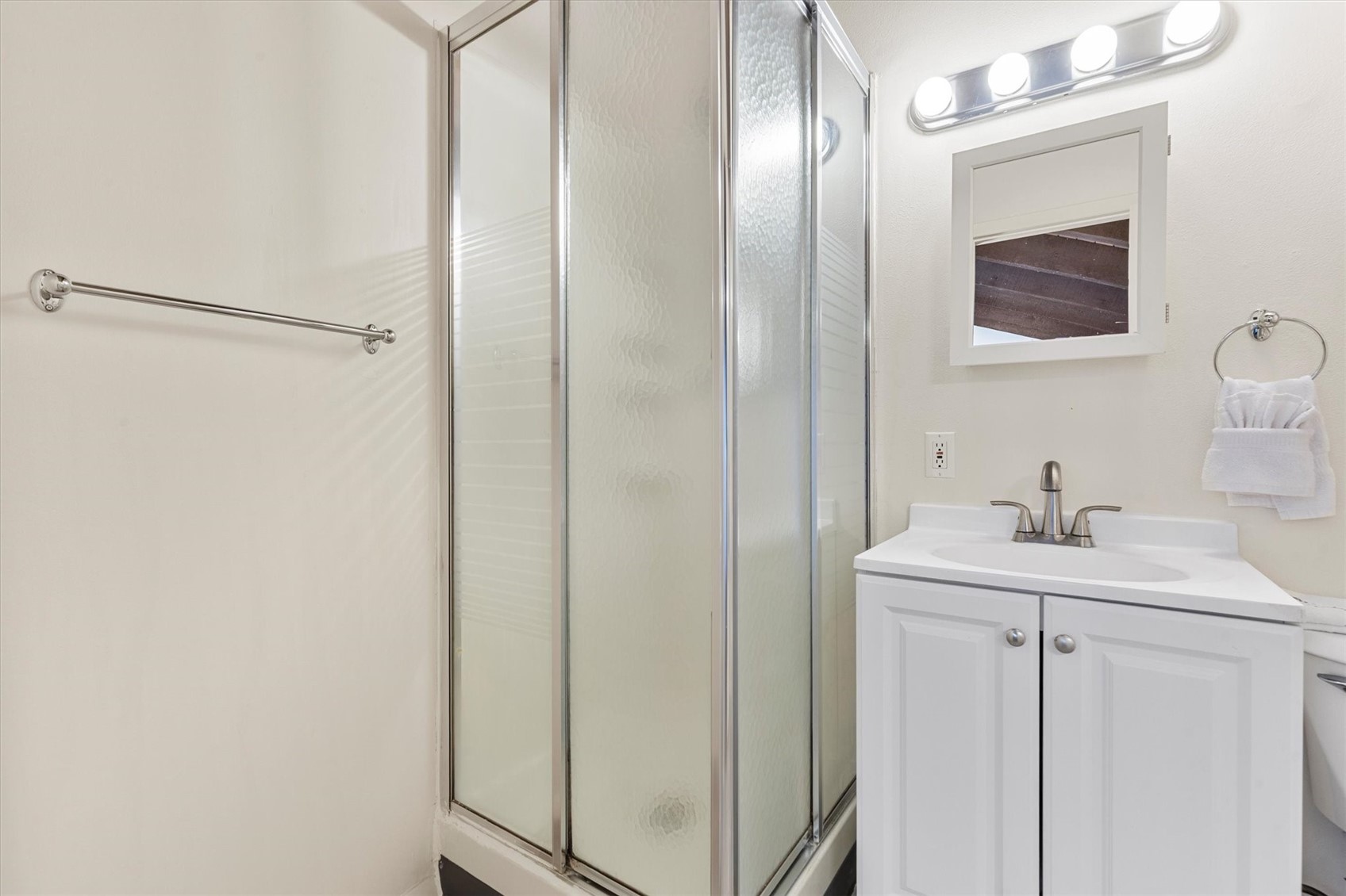 2215 Storm Meadows DRIVE 550