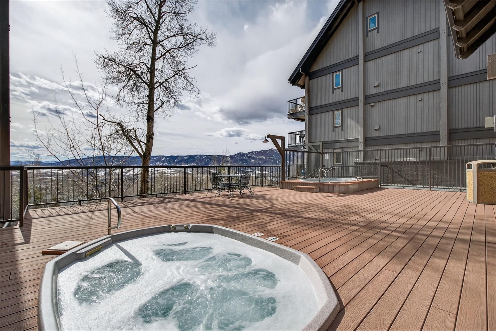 2626 Longthong ROAD 101