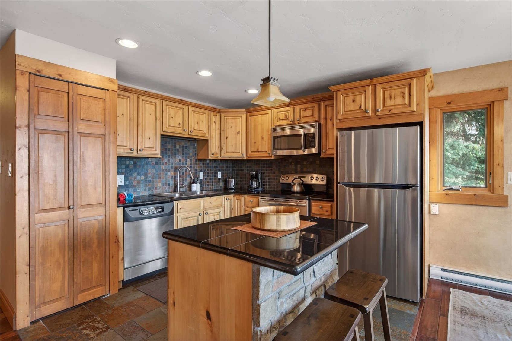 2626 Longthong ROAD 101