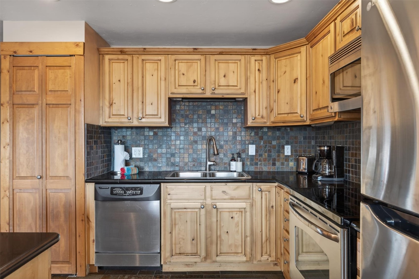 2626 Longthong ROAD 101