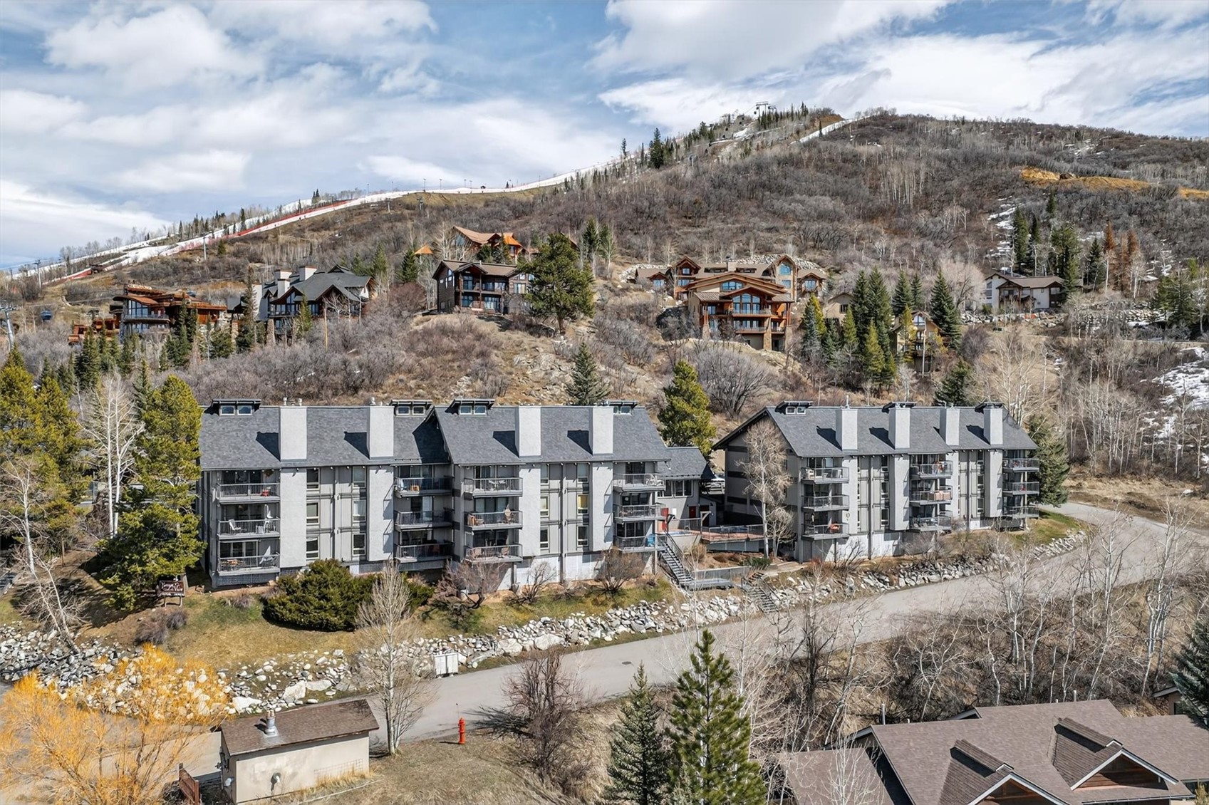 2626 Longthong ROAD 101