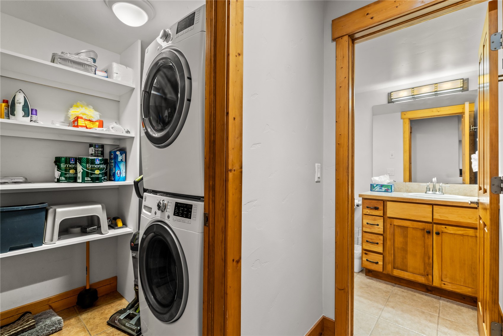 435 Ore House Plaza 205