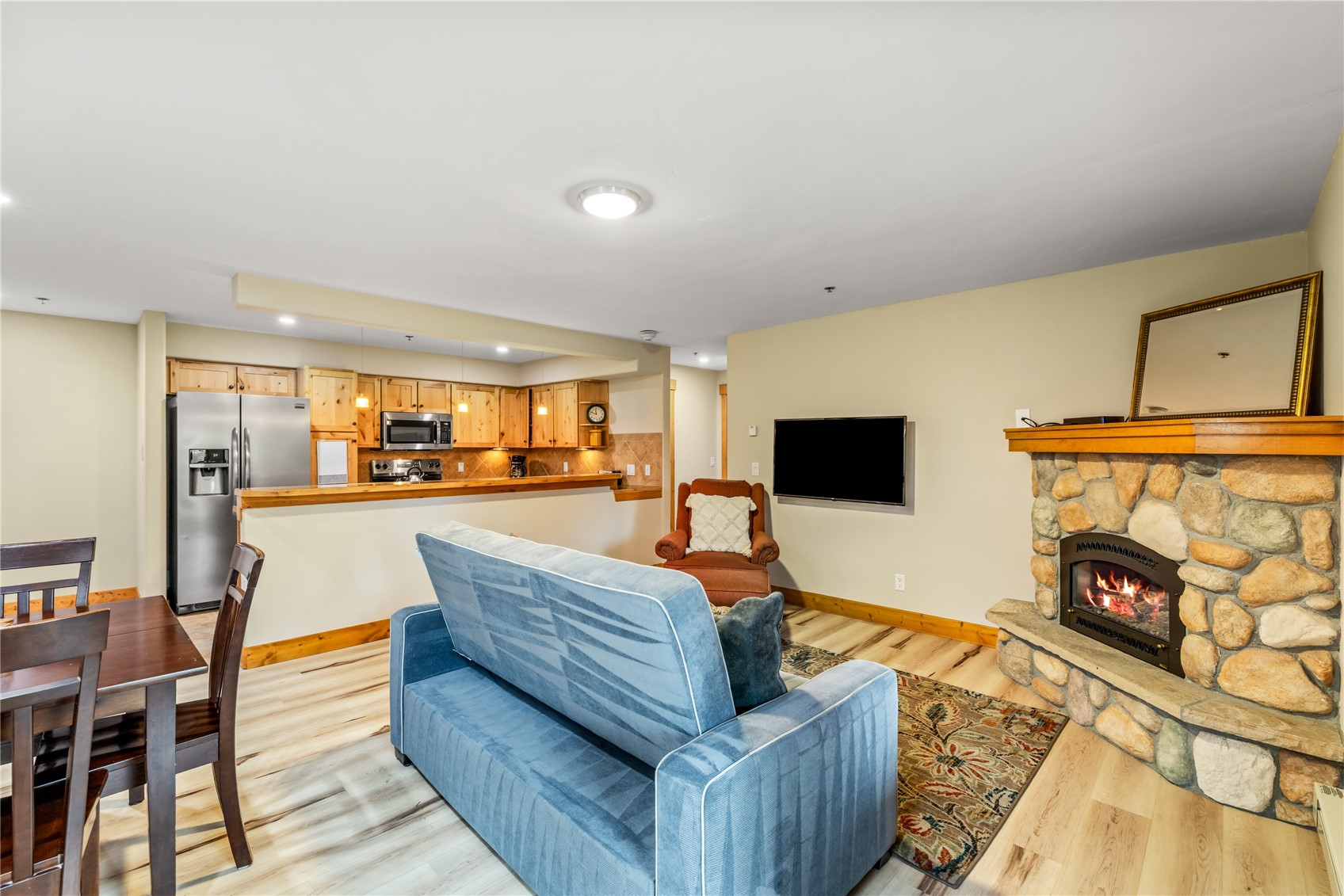 435 Ore House Plaza 205