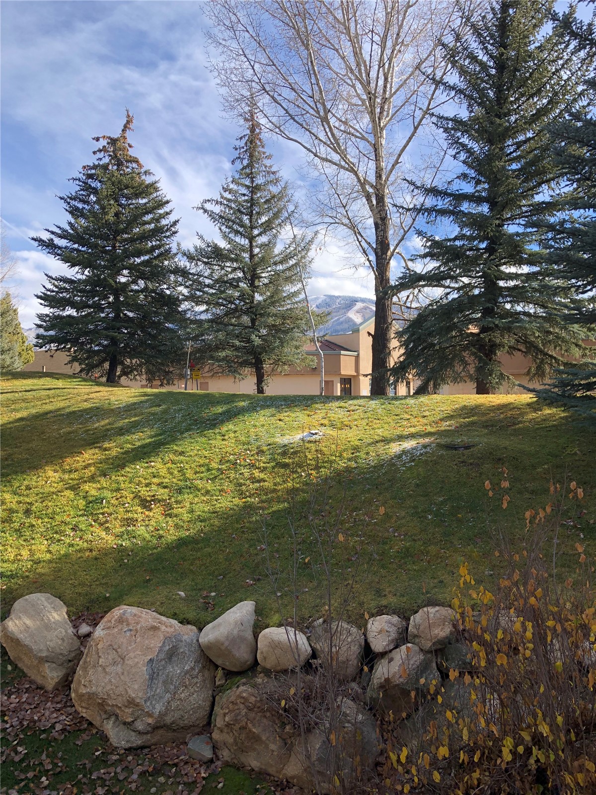 435 Ore House Plaza 205