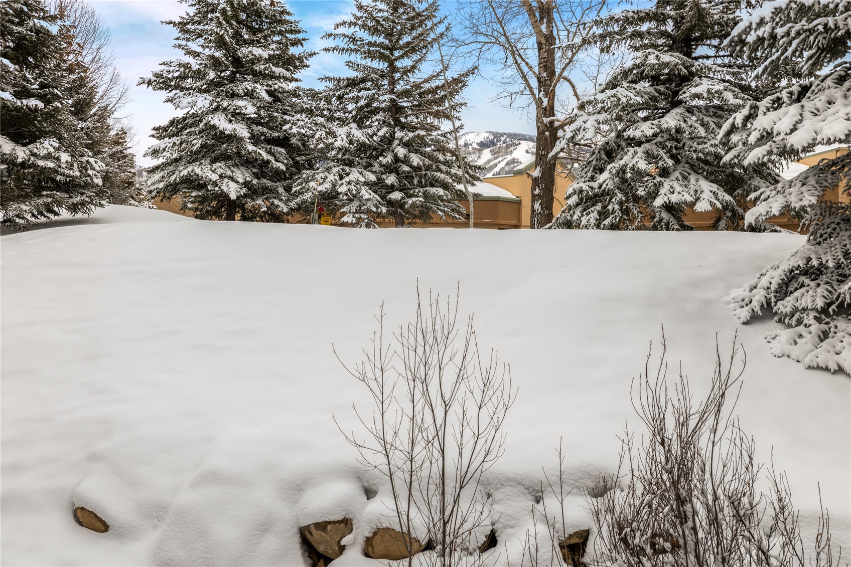 435 Ore House Plaza 205