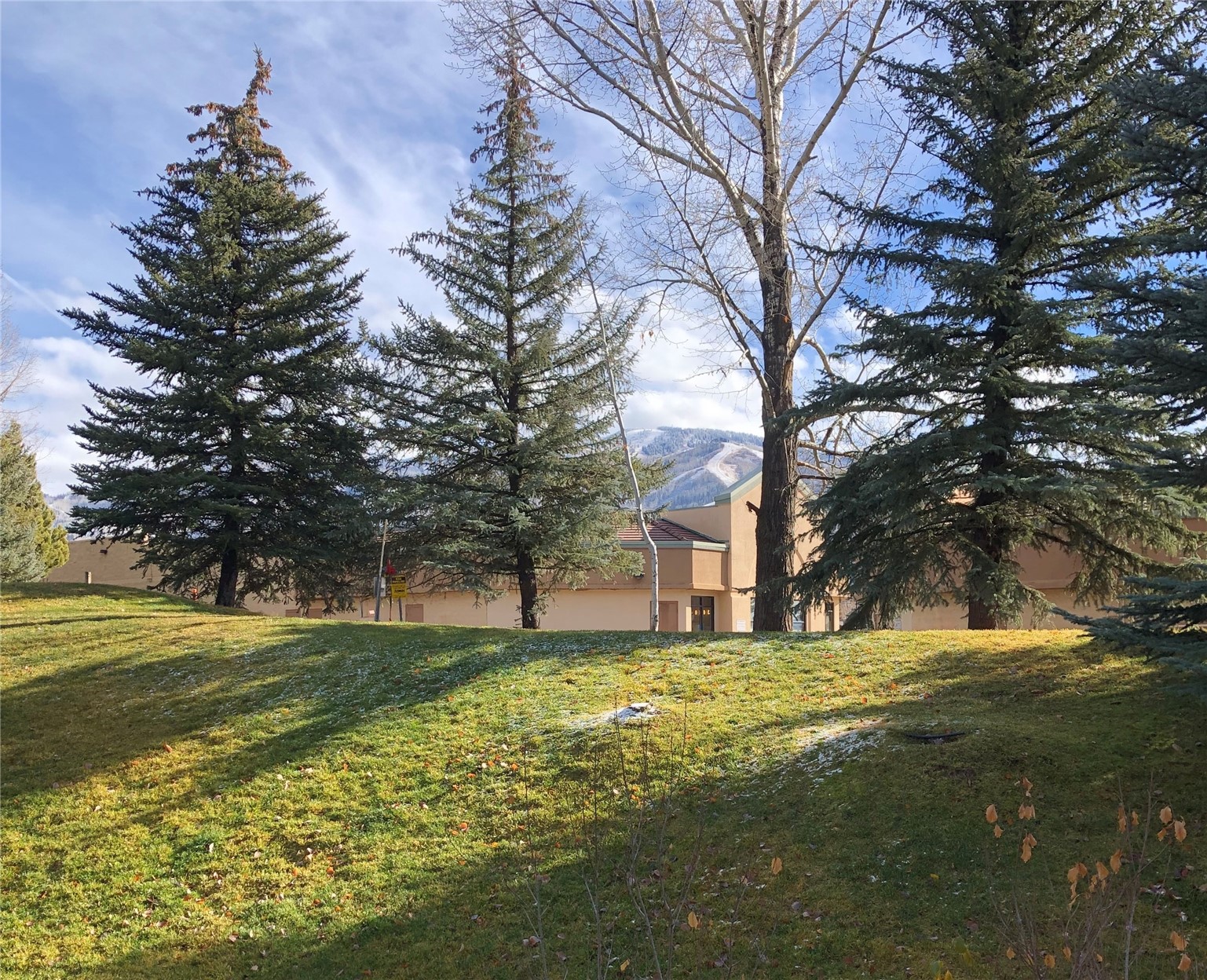 435 Ore House Plaza 205