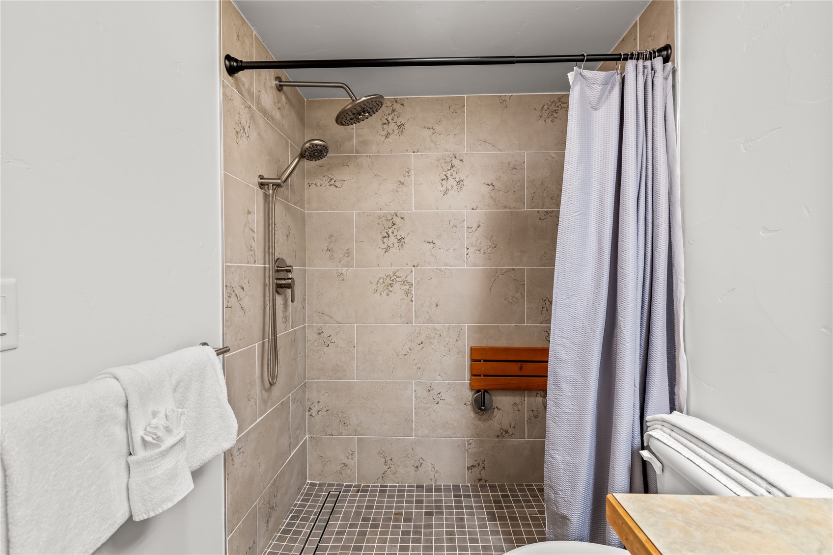 435 Ore House Plaza 205