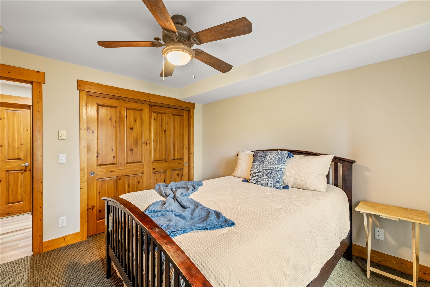 435 Ore House Plaza 205