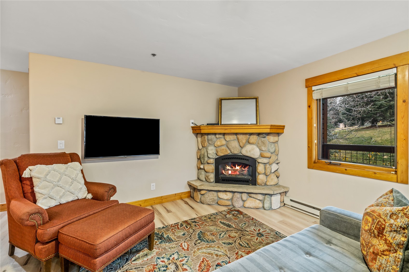 435 Ore House Plaza 205