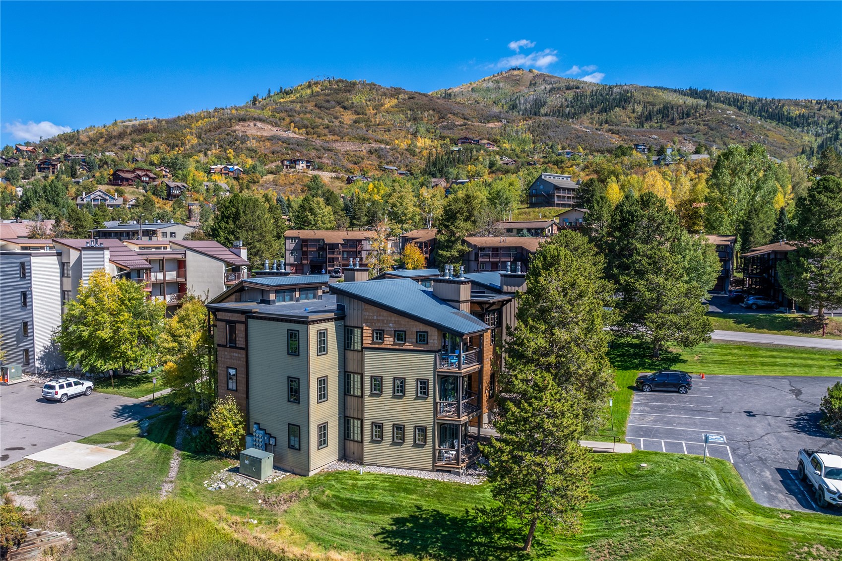 2955 Columbine DRIVE 212