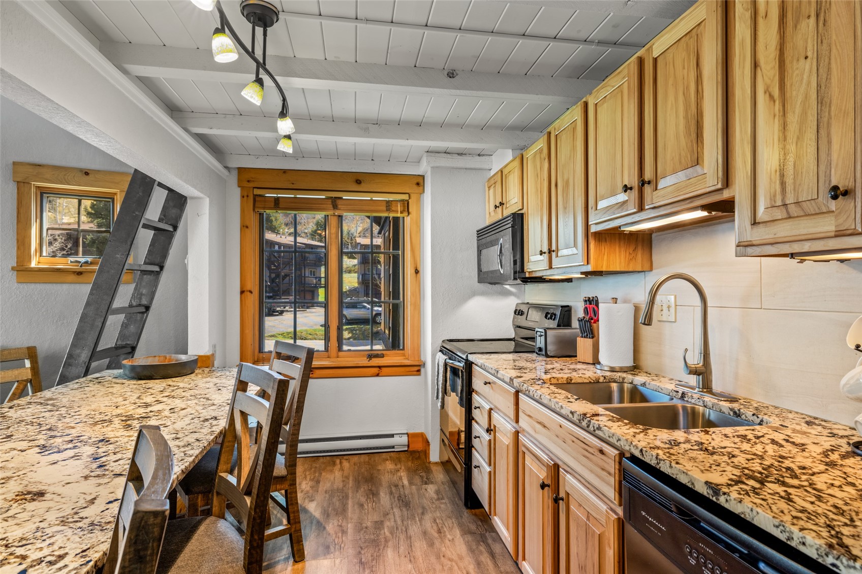 2955 Columbine DRIVE 212