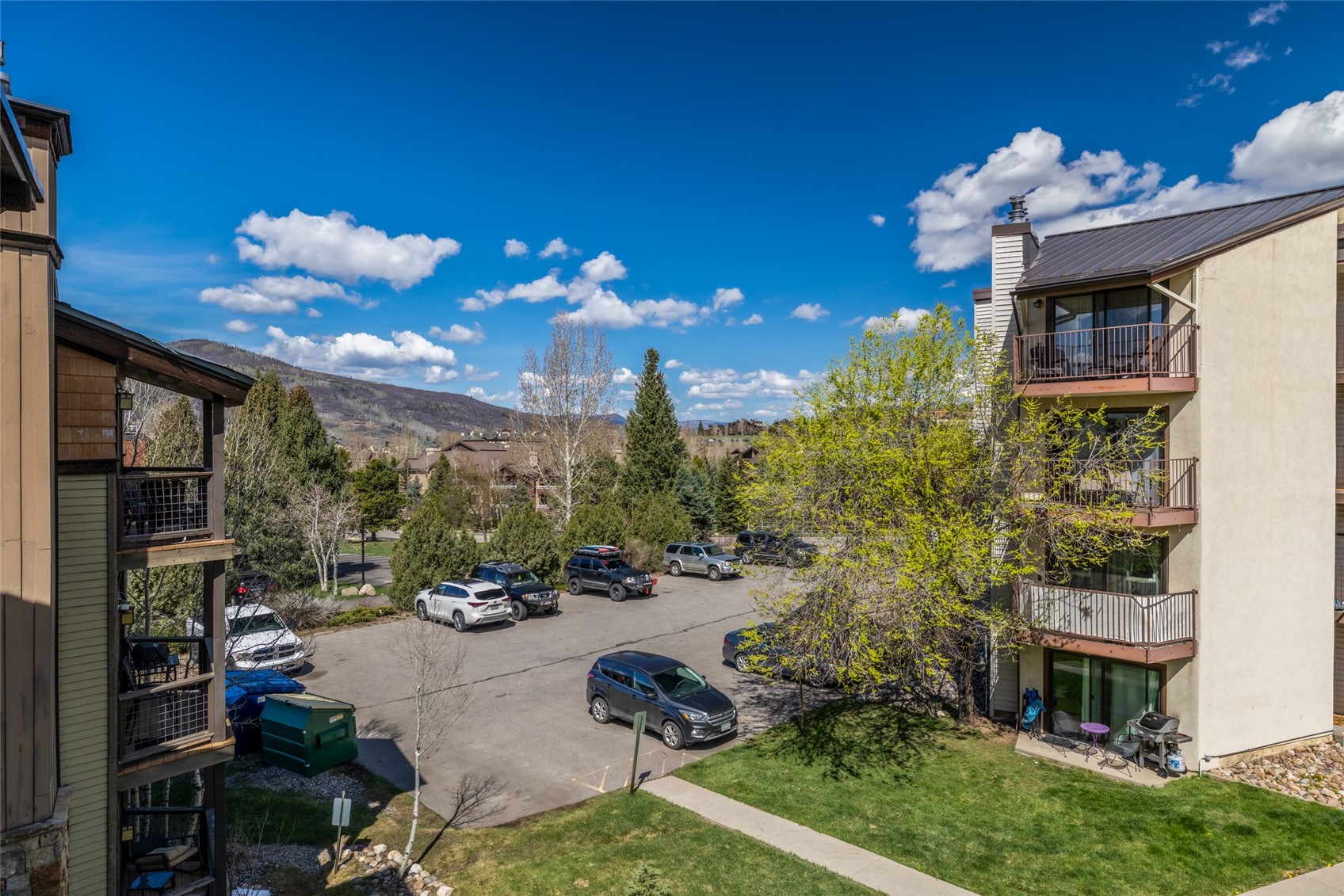 2955 Columbine DRIVE 212