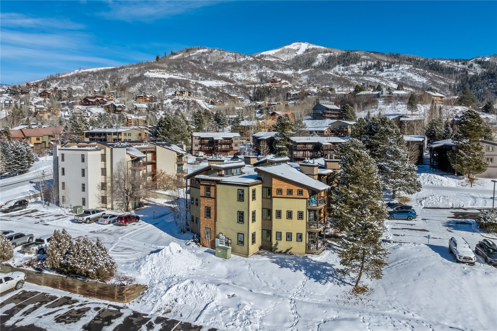 2955 Columbine DRIVE 212