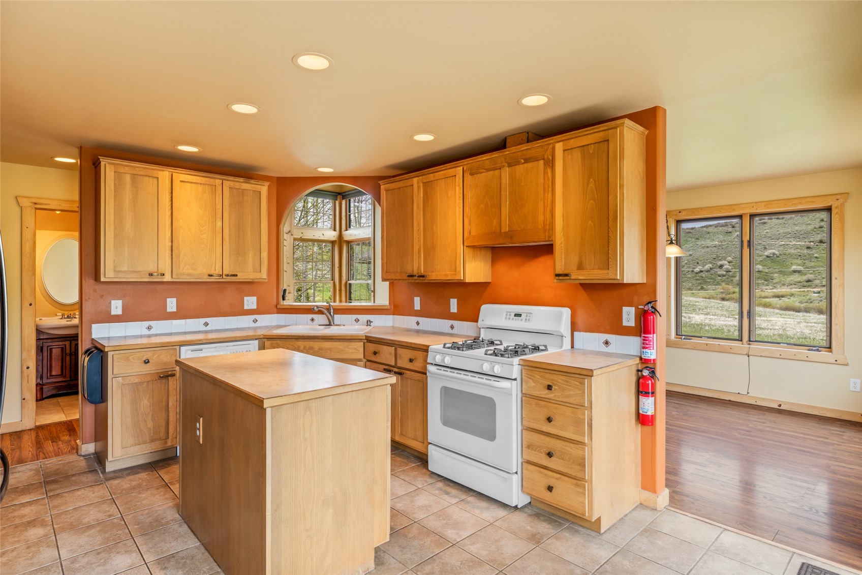 22576 Cheyenne TRAIL